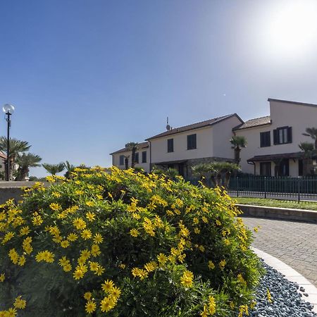 Apartment Le Margherite - Slr261 By Interhome Costarainera المظهر الخارجي الصورة